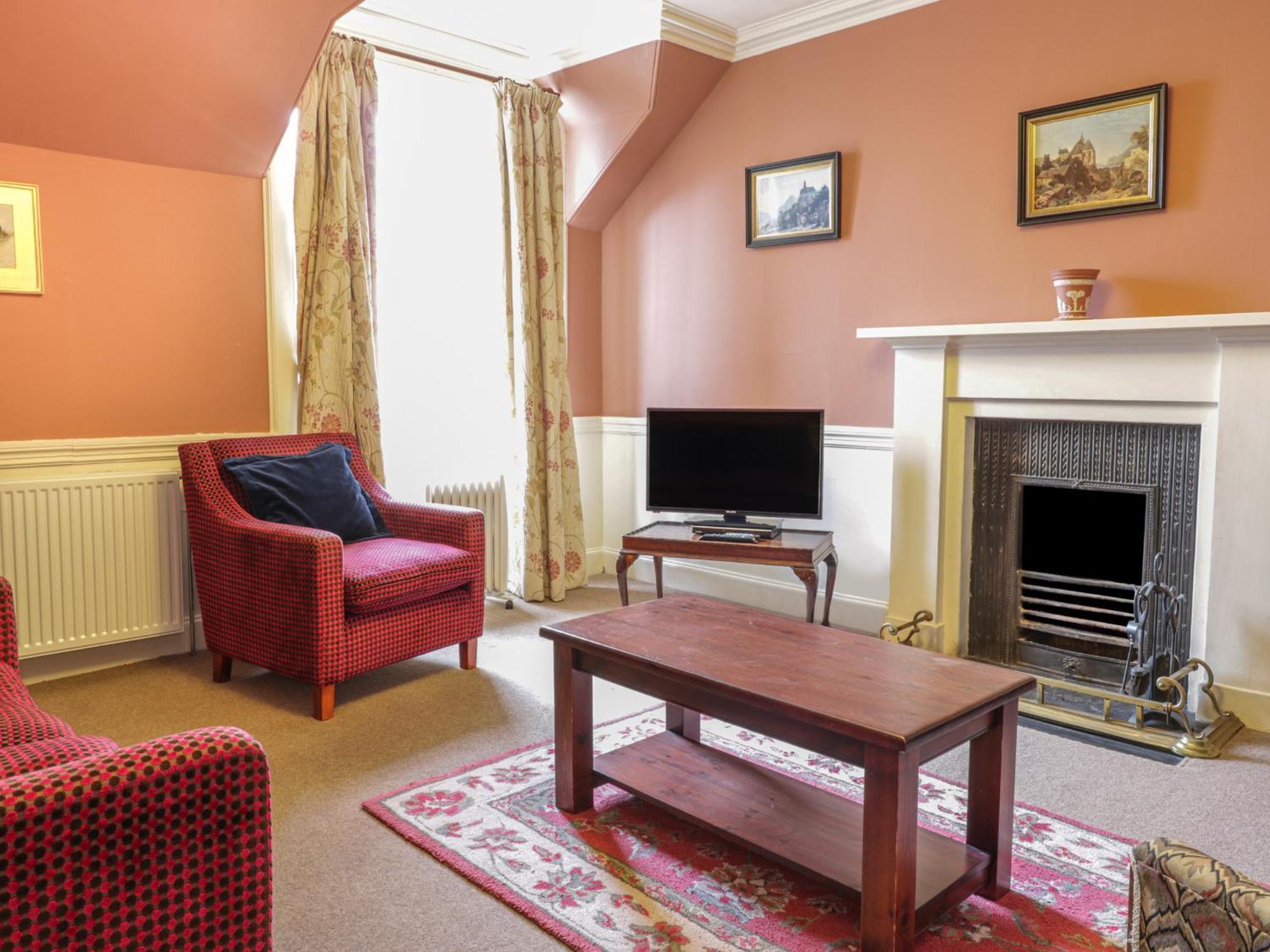 Upper West Wing Flat - Tarvit Apartment Cupar Bagian luar foto